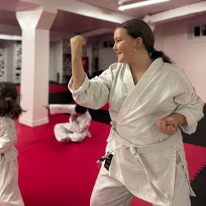 douvris_rockland-19-min Douvris Rockland, member in her Gi